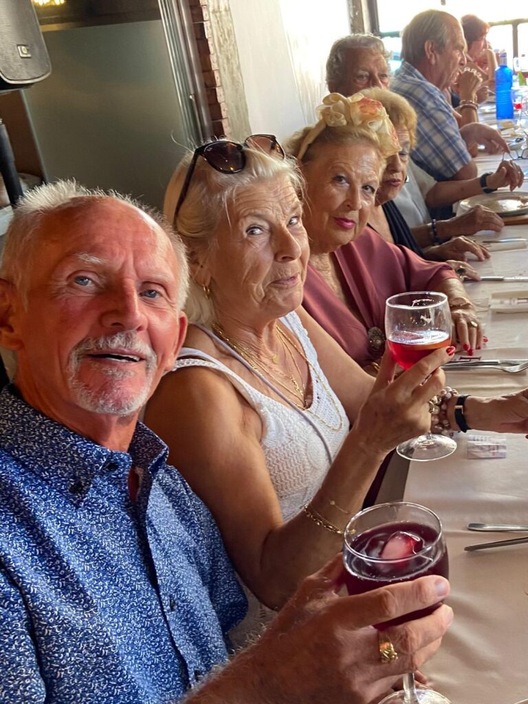 La comida de bienvenida septiembre 2024 de Club Crisol