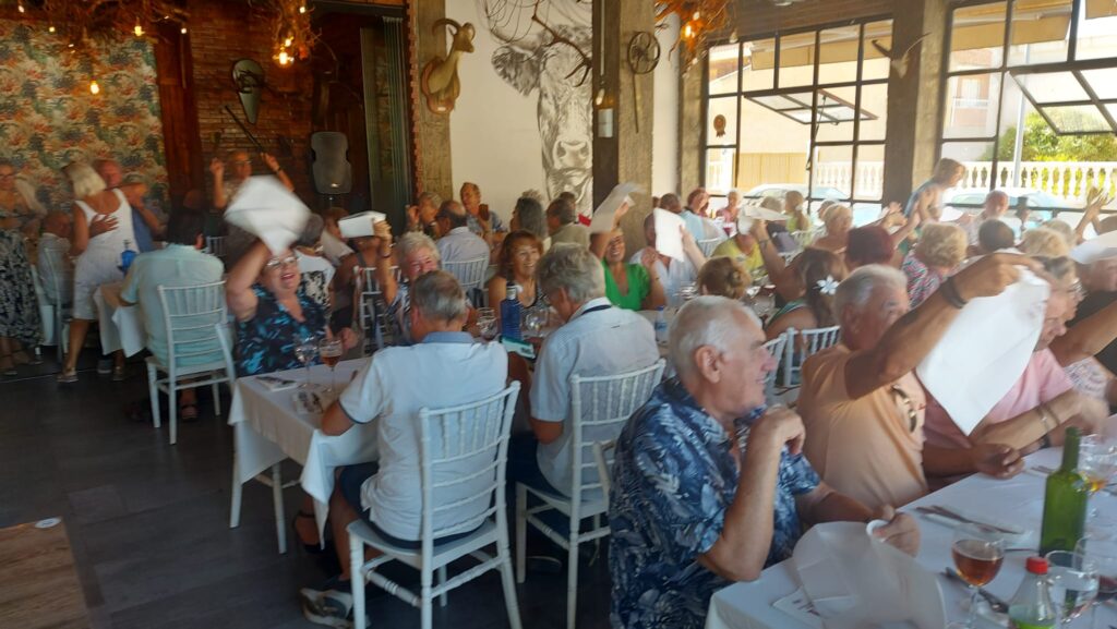 La comida de bienvenida septiembre 2024 de Club Crisol