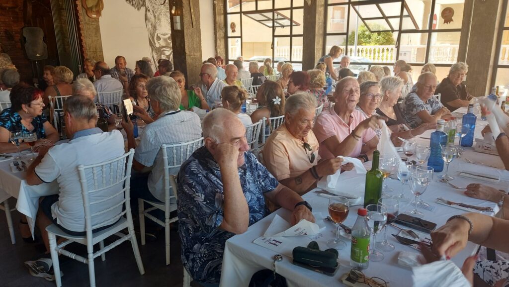 La comida de bienvenida septiembre 2024 de Club Crisol