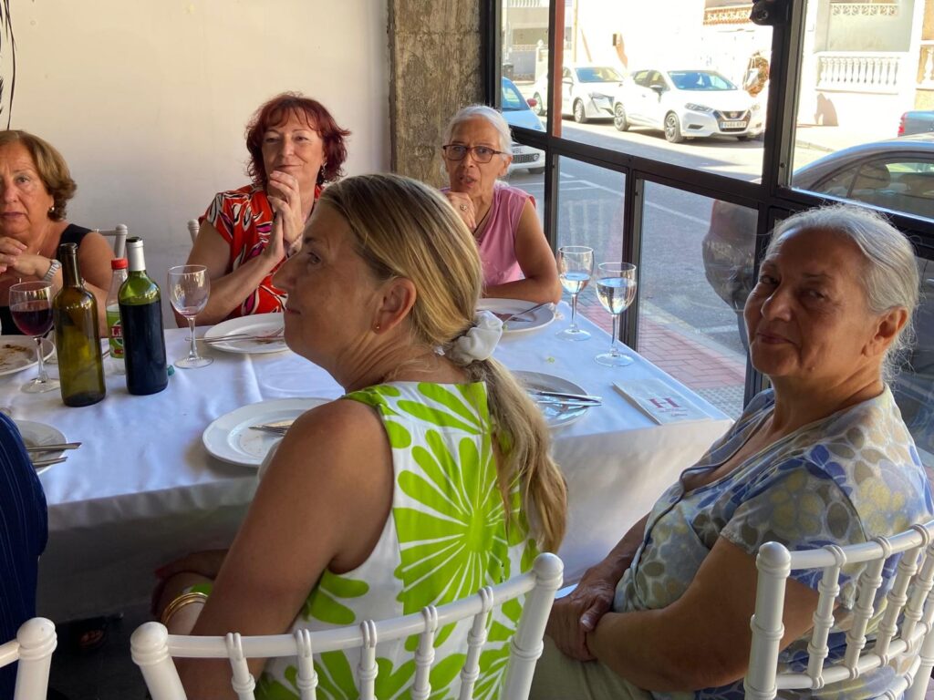 La comida de bienvenida septiembre 2024 de Club Crisol